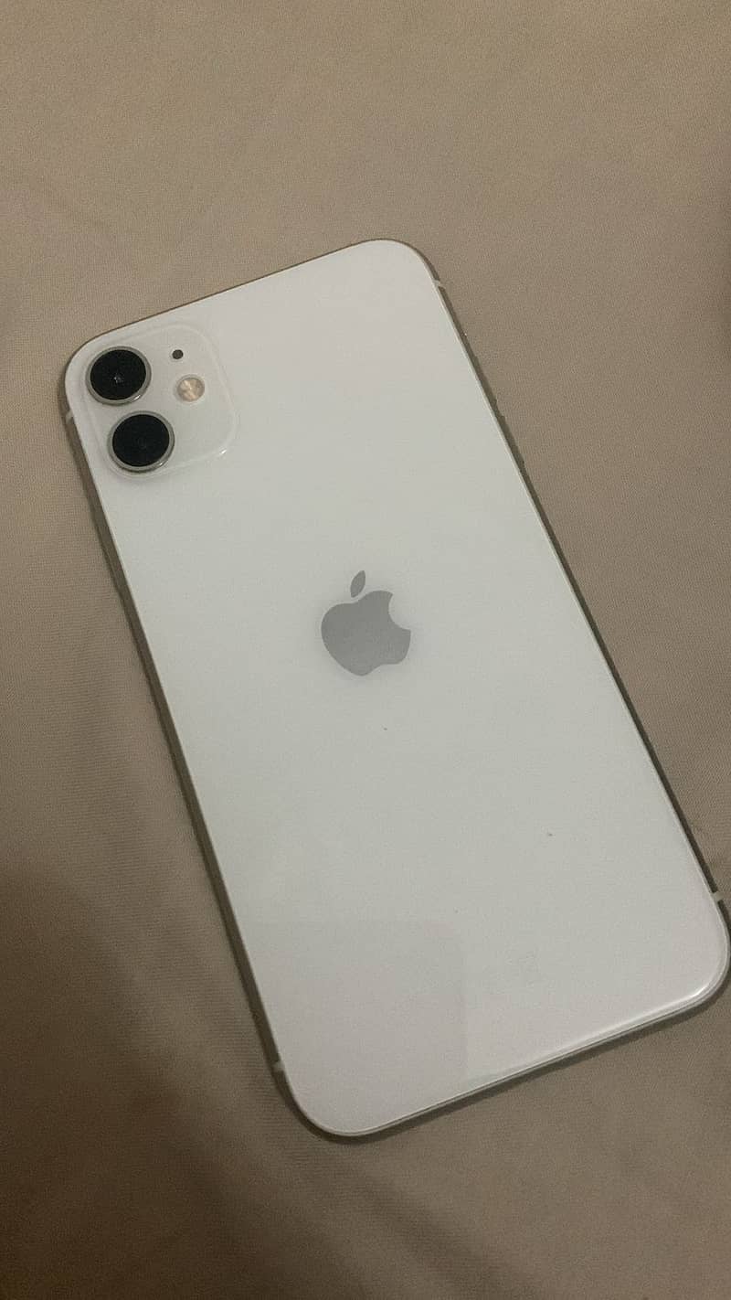 Iphone 11 64gb (White), BH 92%, All Original Parts 2