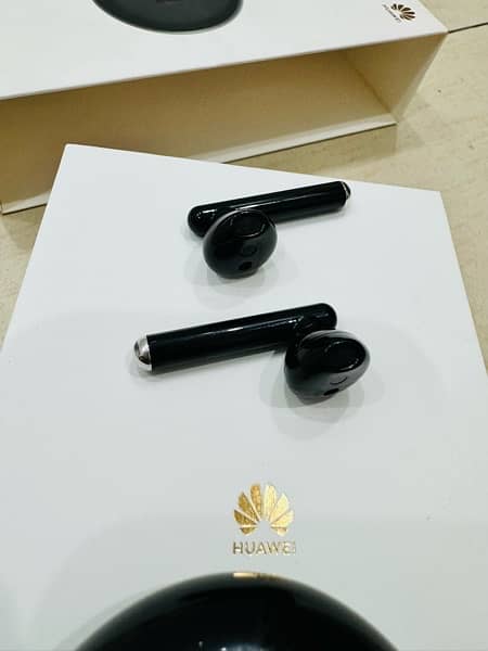 Huawei Freebuds 3 wireless airbuds 4