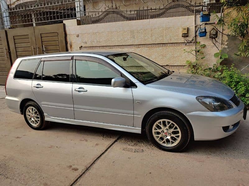 Mitsubishi Lancer 2007 in extemely outstanding condition. 13