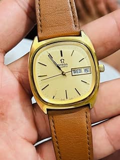 omega quartz day/date men,s watch swiss made 0