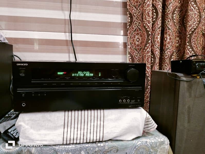 ONKYO Amplifier 9