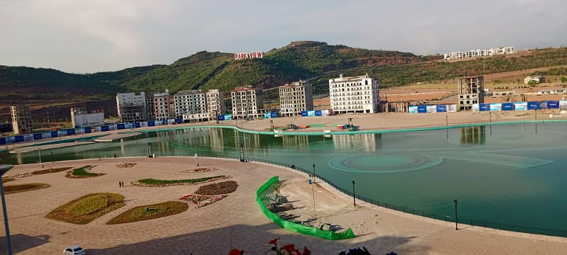 Main lake facing water dancing fountain apartment 3