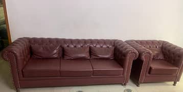 urgents Sales : Cheseterfield 6 seats Sofa with 2 Big king chairs