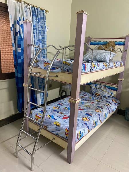 Bunk bed with 1 metterres + 1 dressing table 0