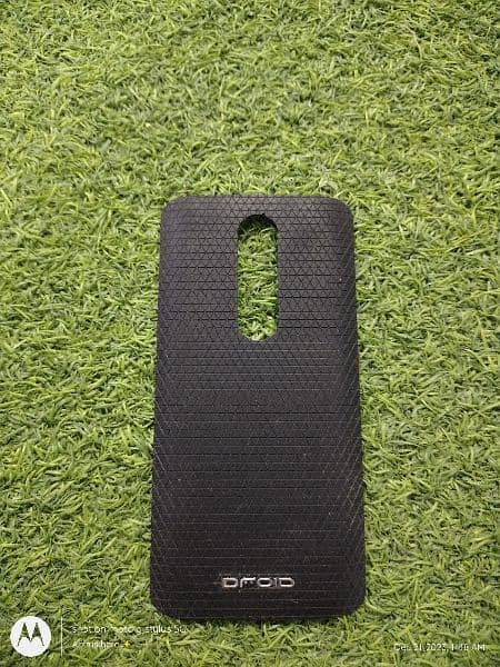 Motorola turbo 2 back cover condition 10 by 10 contact me 03103486767. 0