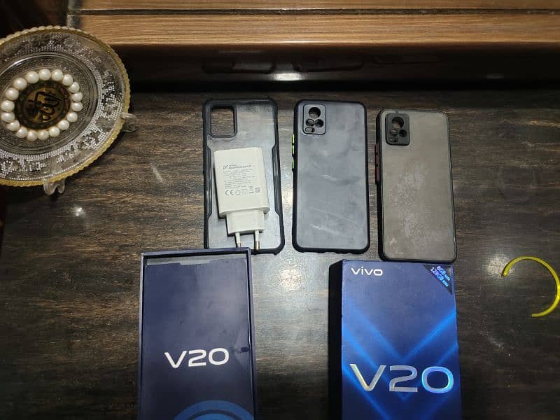 vivo v20  for sale koy masal nahe ha all ok 03284018374 1