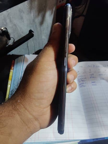 vivo v20  for sale koy masal nahe ha all ok 03284018374 6