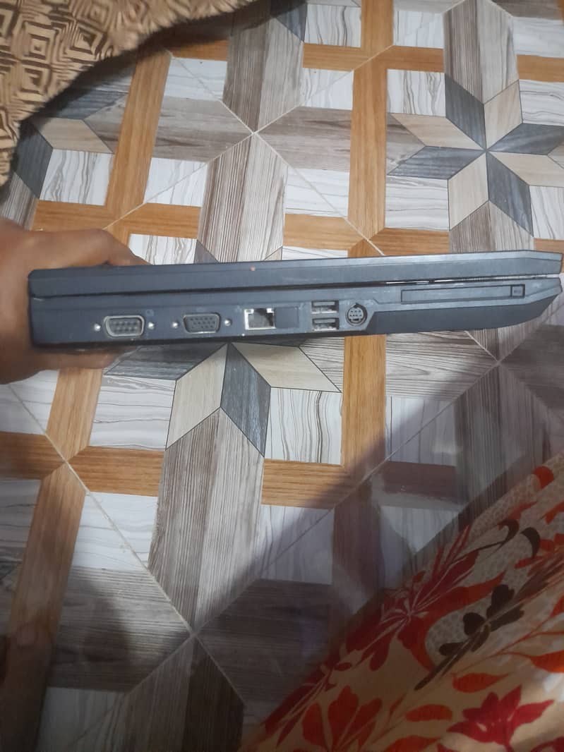 Dell laptop good condition no any fault 7