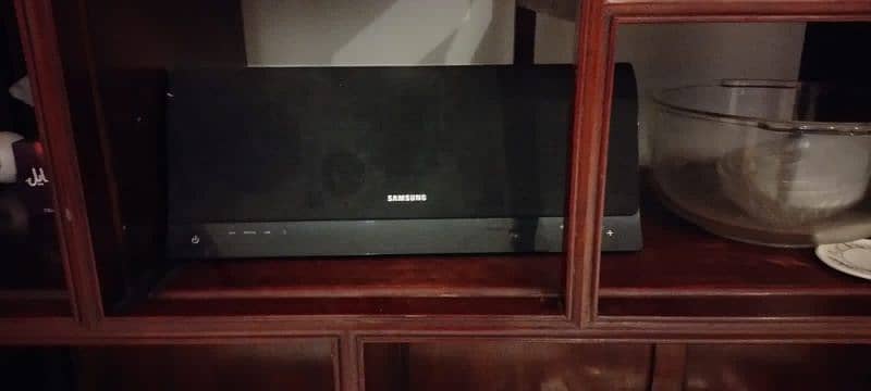 Original Samsung (SBR510) Bluetooth Speaker 0