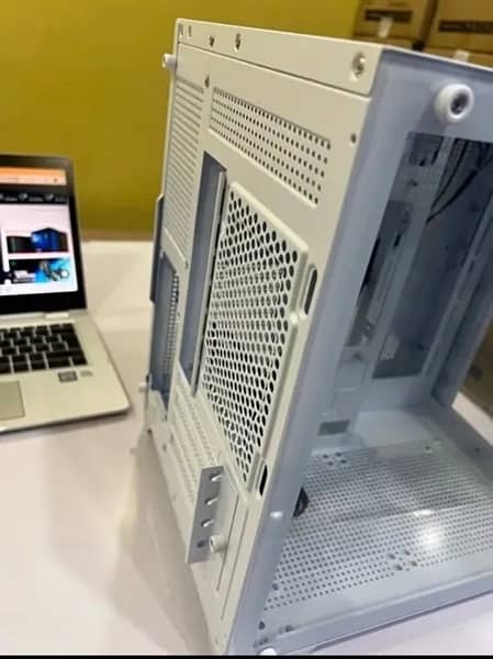 Modern Gaming PC’s Casing 1