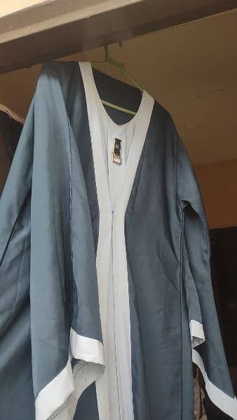 abaya color dark Green with White condition 10/10 hai 5