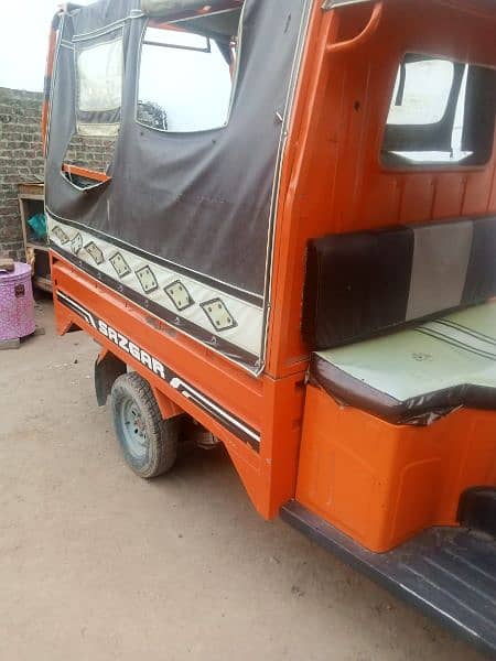 Sazgar rickshaw school van body 3