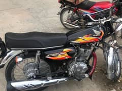 Hunda 125 black colour for sale