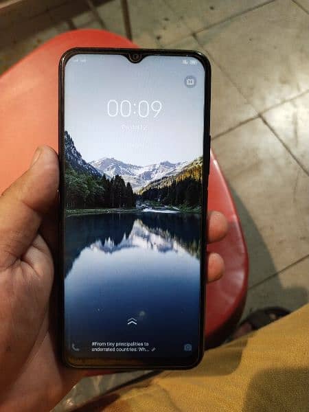 vivo y20 2027 4gb 64 GB with box charger 2