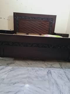 wooden solid bed set 0