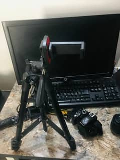 Nikkon D5300 With Bag and Stand.