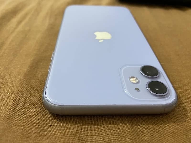 purple and white iphone 11 Factory unlocked non-pta available. 3