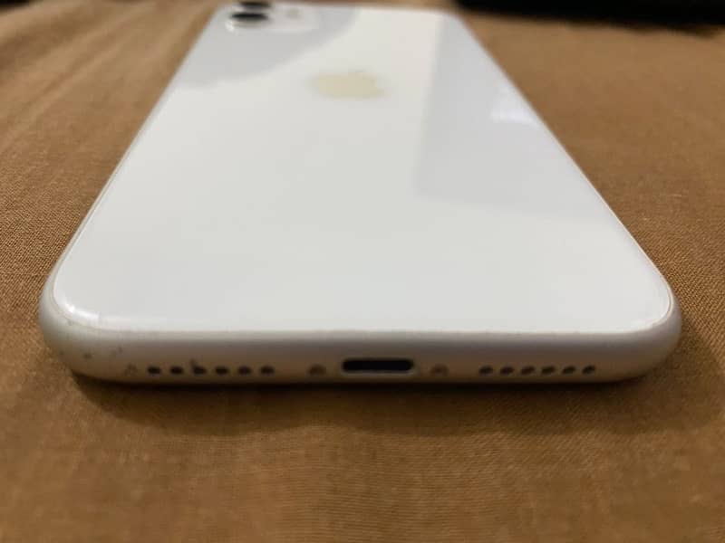 purple and white iphone 11 Factory unlocked non-pta available. 10