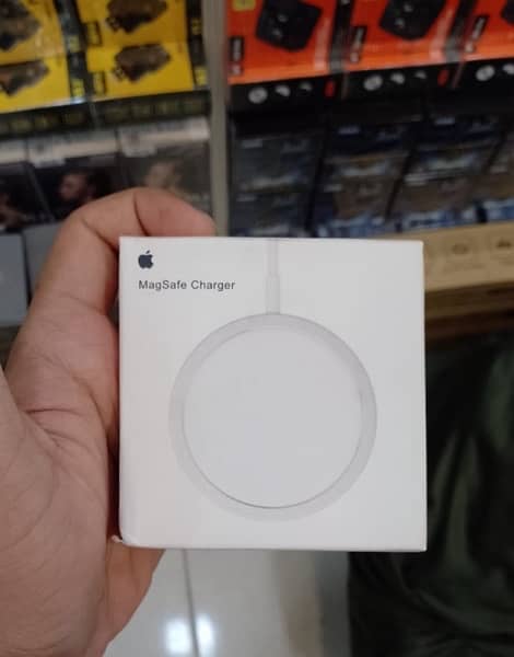 Apple magsafe wireless charger 1