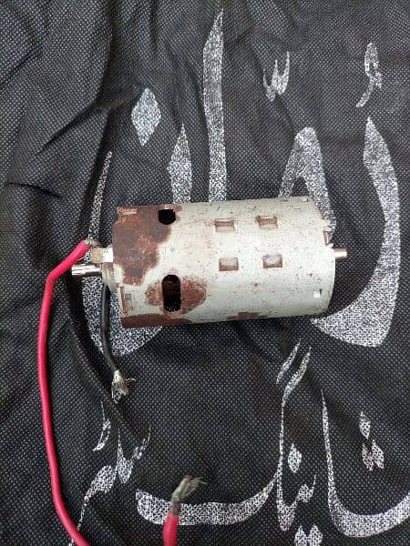 12 Volt DC Soler motor 10.5A 48000 RPM near about S-ENB-100‏ powerfull 7