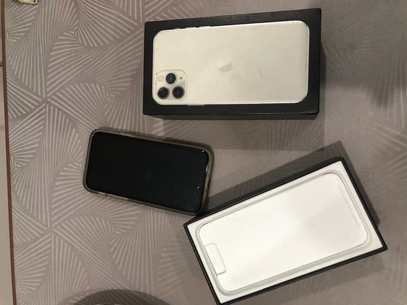 Iphone 11 Pro | With Box | Non-PTA | 10/10 Condition 1