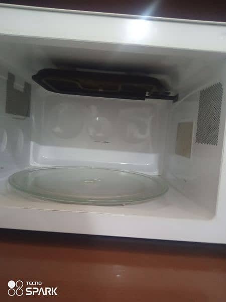 full size microwave oven 2