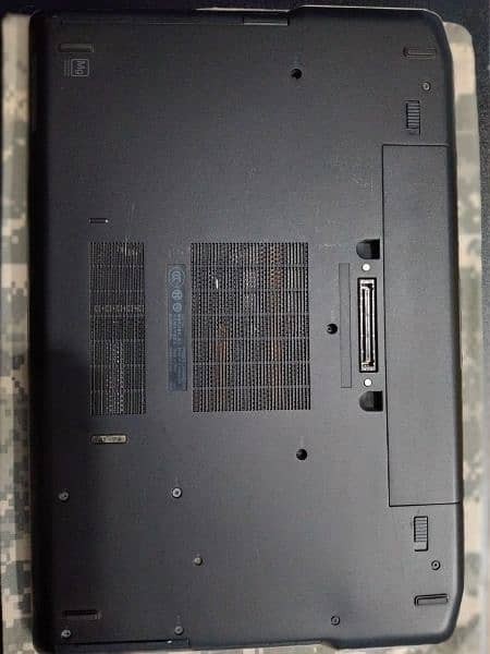 Dell latitude E6520 core i7 2nd gen 1