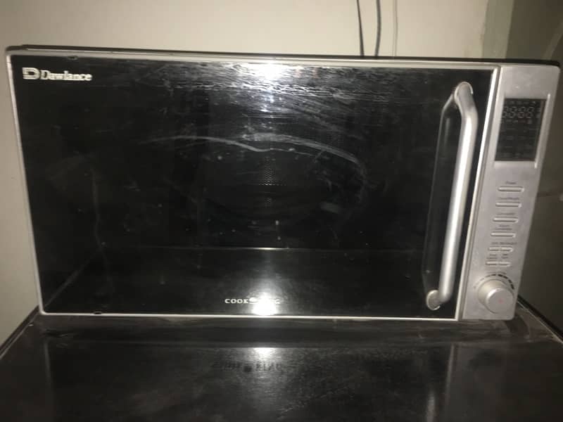 Dawlance Microwave oven Perfect condition 2