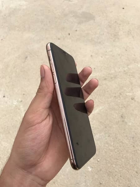 IPHONE 11 pro max pta approved 256 Gb 5