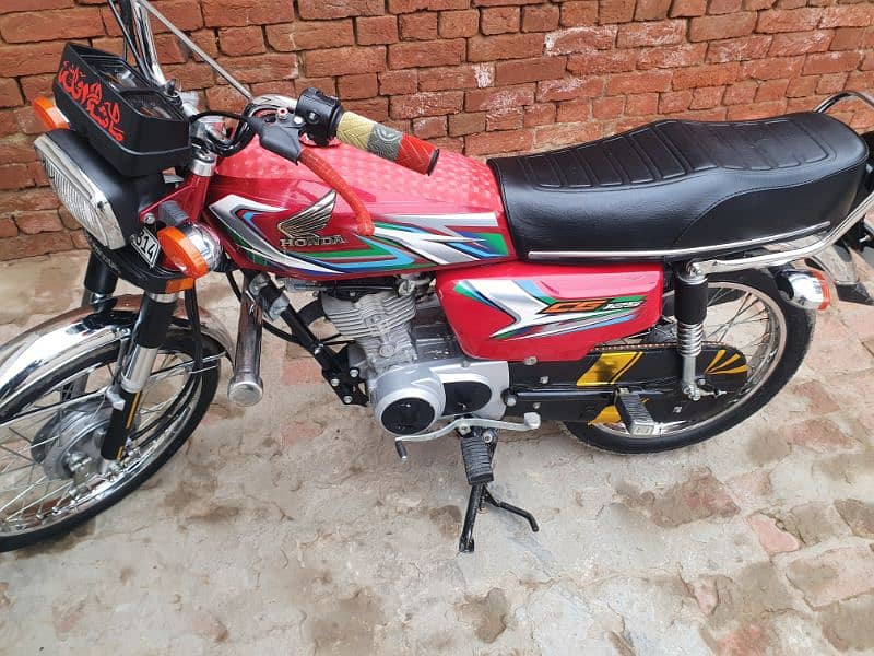 125 Honda Sell New condition 22 model 23 sticker 0