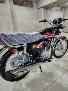 HONDA CG 125 BLACK COLOUR SERIAL 80 UNREGISTERED UP FOR SALE