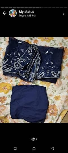 i m selling good condition dress