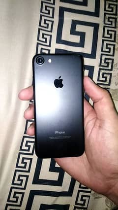 iphone 7 PTA approved battery heath100 gb 128 panal change hai