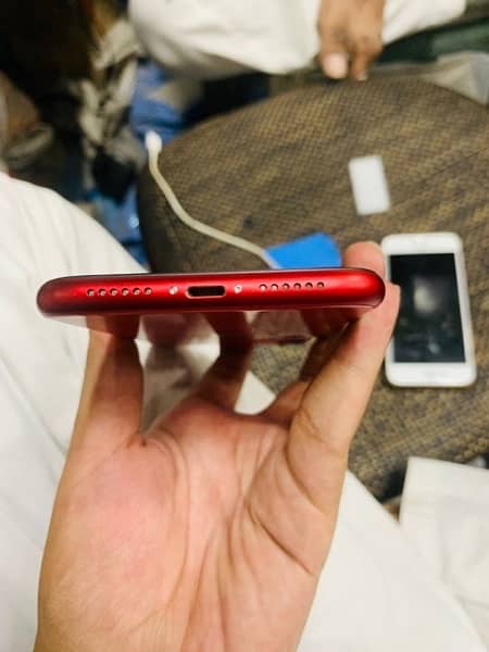 IPHONE 11 / 128 GB / RED COLURE 3