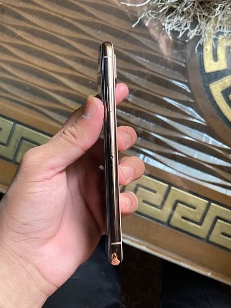 iphone xs nonpta 64gb 10/10 0