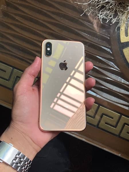 iphone xs nonpta 64gb 10/10 1