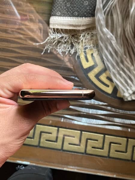 iphone xs nonpta 64gb 10/10 3