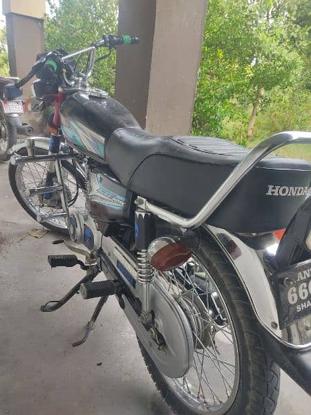 use like new urgent selling my honda 125 2