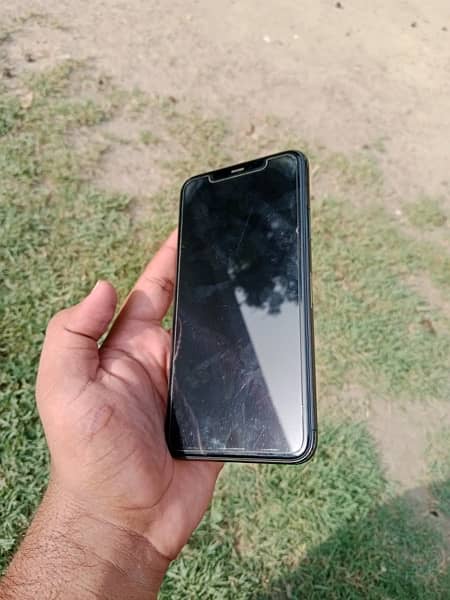 Iphone 11 pro max 512gb non pta 4