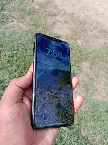 Iphone 11 pro max 512gb non pta 9