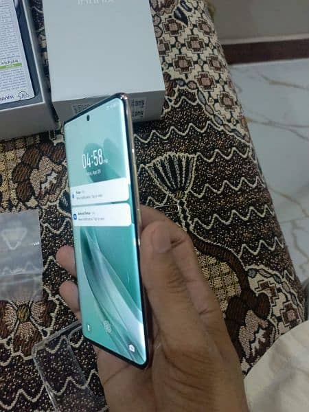 Infinix zero 30 8+8/256, just like new,lush condition 0