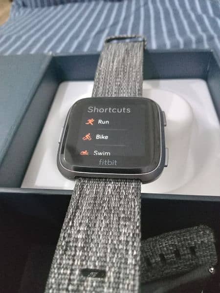 Fitbit Versa Special Edition Smart watch 7