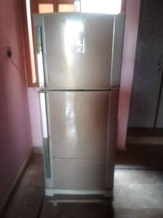 Condition ok medium size Dawlance refrigerator