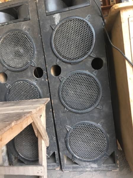 10 10 “ka 3 speaker ha or 3 buffer urgent sale vipsisytem ha need 0