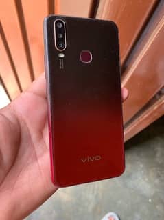 Vivo Y15 4GB 64GB With Charger Only