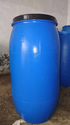 water drum 185 ltr good condition