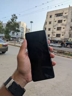 One plus 8 pro 12 gb Dual sim PTA Approved