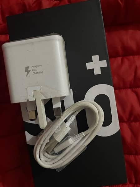 Samsung s10 plus ka 100% original box pulled charger hy 1