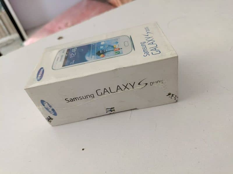 Samsung Galaxy Dous Box Pack 0