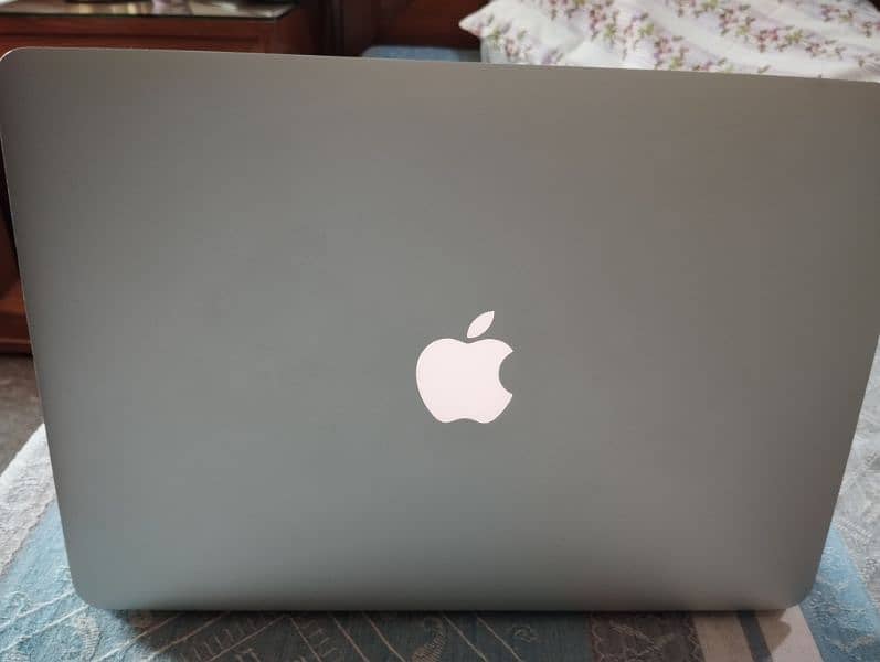 Macbook air version 11.7. 10 0